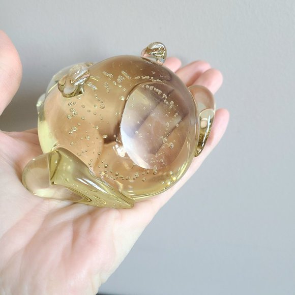 Art glass with bubbles frog/toad figurine paper weight. - Picture 4 of 5